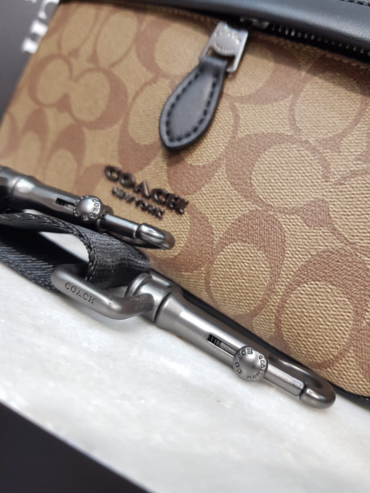 Coach graham crossbody bag