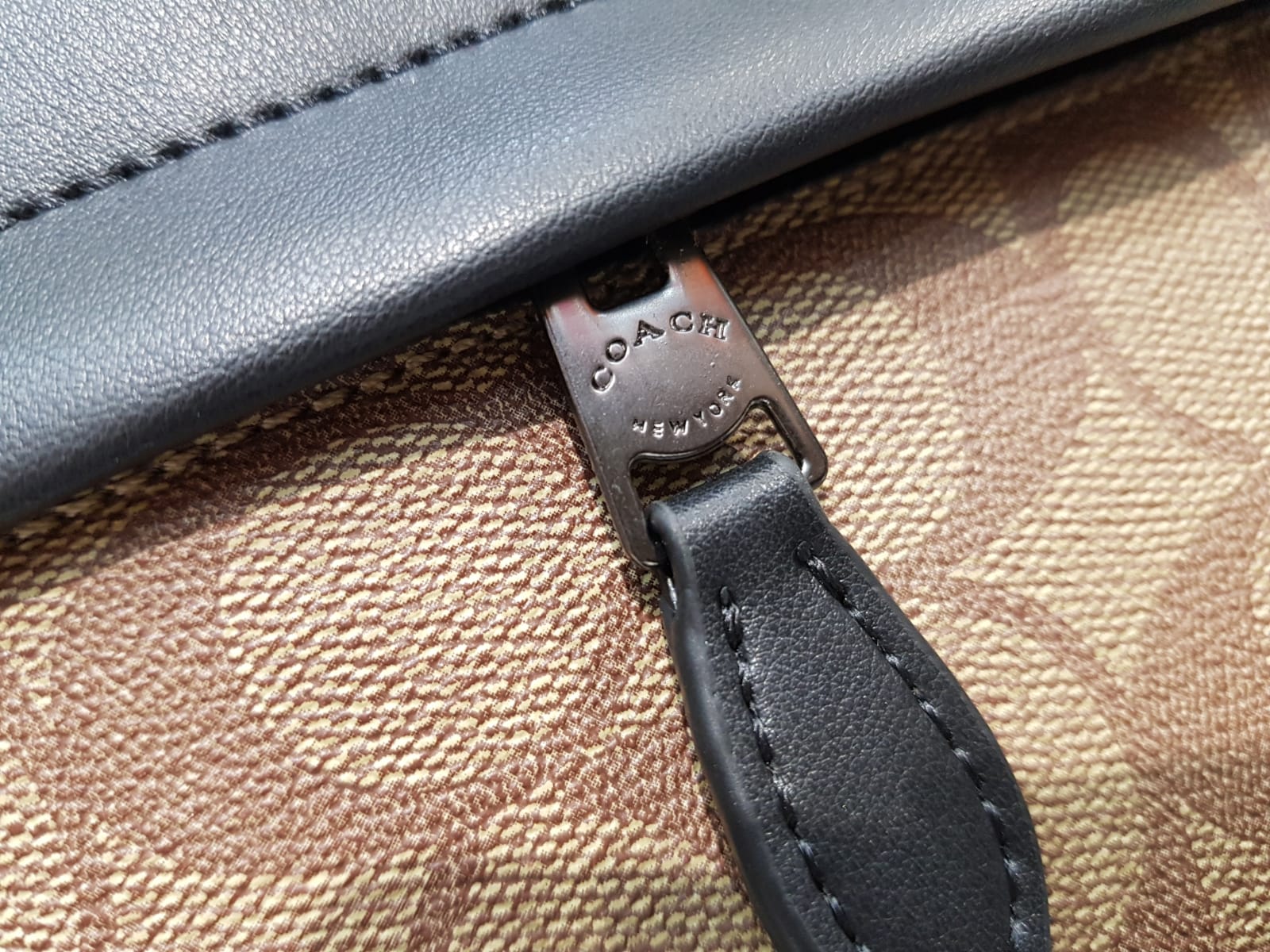 Coach graham crossbody bag